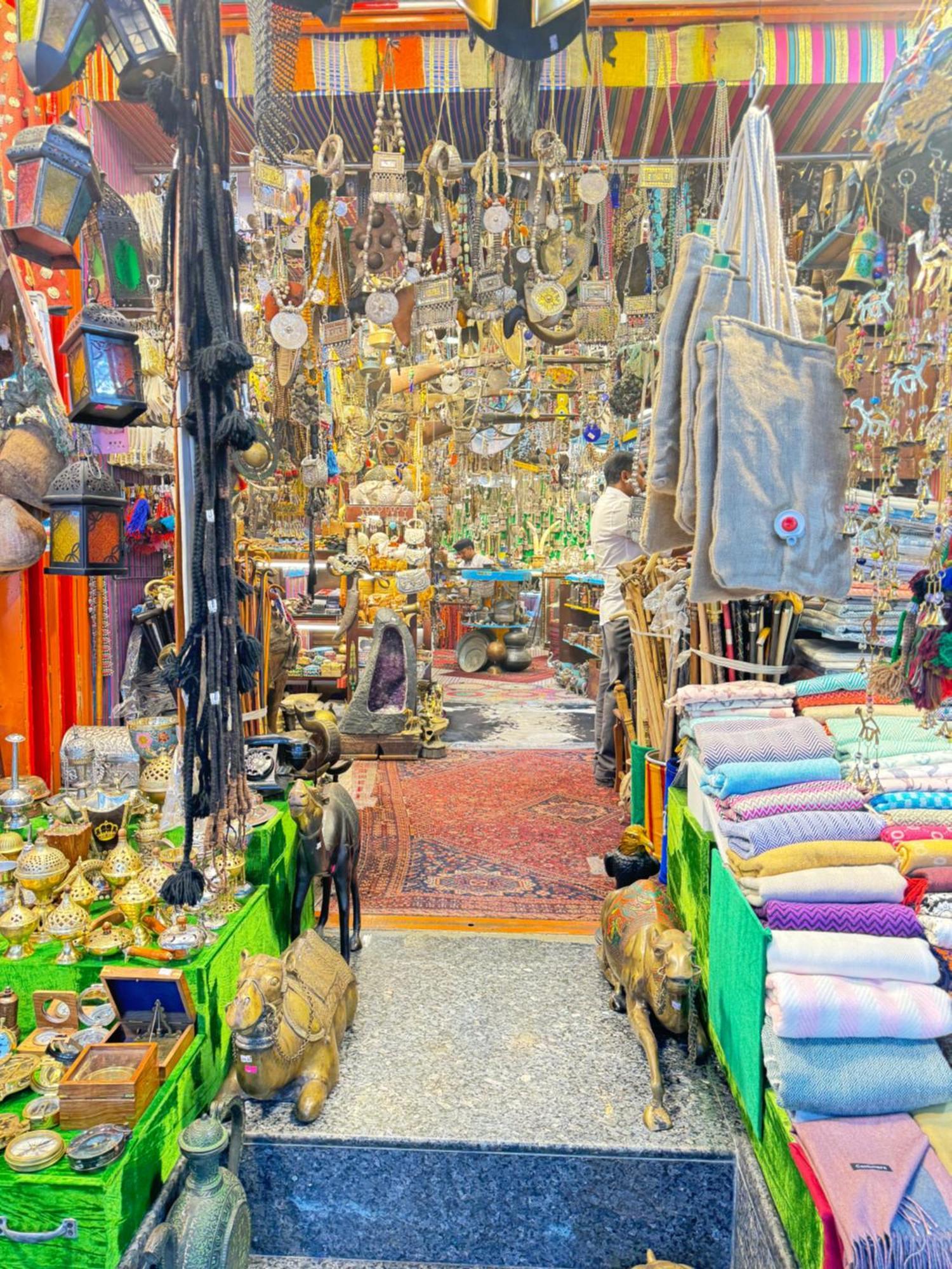 Muttrah Souq And Sea View Appartement Masqat Buitenkant foto